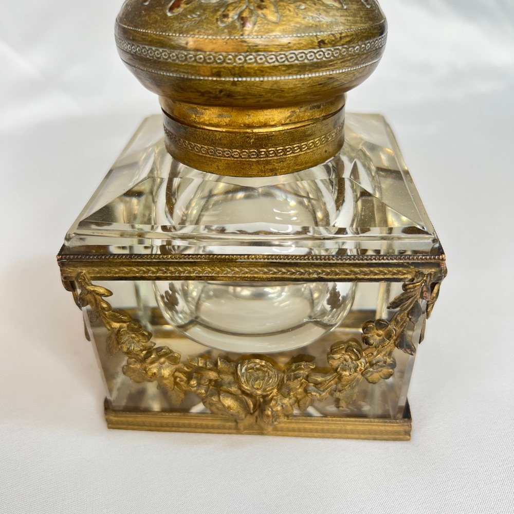 Elegant Napoleon III (1848-1860) Bronze and Glass Inkwell.